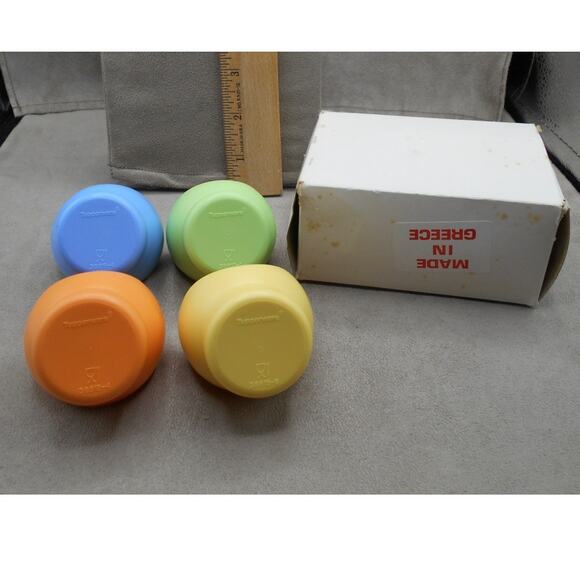 Tupperware Impressions #3881B Egg Cups Set of 4 NIB Easter Egg Holders - Picture 3 of 4